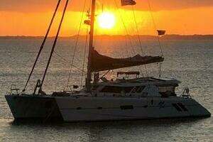 Hull Yeah! 2021 Knysna 500se Yacht For Sale in Edgewater MD