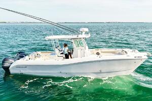 COMPLETE LUNASEA 32ft World Cat Yacht For Sale
