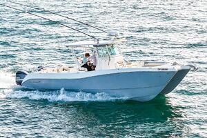 COMPLETE LUNASEA 32ft World Cat Yacht For Sale