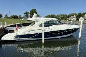 Livin' La Vitta 2 2013 Cruisers Yachts 45 Cantius Yacht For Sale in Manistee MI