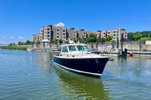 MR. SANDMAN Worth Avenue Yachts