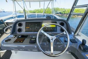 52FT (15.9M) RIVIERA