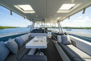52FT (15.9M) RIVIERA