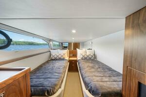 52FT (15.9M) RIVIERA