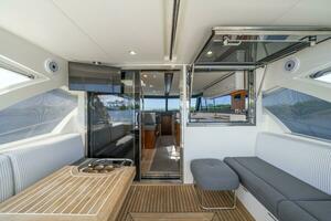 52FT (15.9M) RIVIERA
