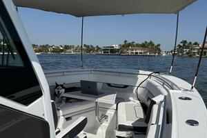 30FT (9.14M) BLACKFIN Worth Avenue Yachts
