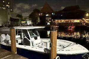  2025 Blackfin 302CC Yacht For Sale in Boca Raton FL