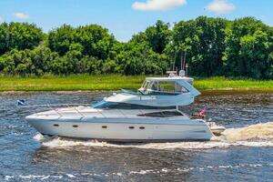 Vortex 2004 Neptunus 56 Flybridge Yacht For Sale in Southport NC