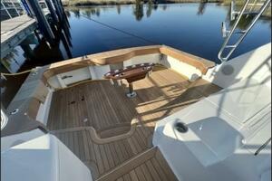 45FT (13.72M) HATTERAS Worth Avenue Yachts