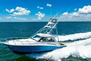 45FT (13.72M) HATTERAS yacht for sale