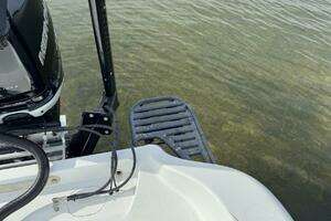 2021 Yellowfin 26 Hybrid thumbnail 36