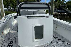 2021 Yellowfin 26 Hybrid thumbnail 28