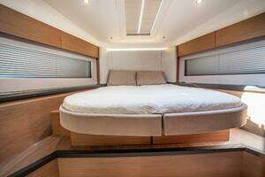 2021 Beneteau Monte Carlo 52 thumbnail 36
