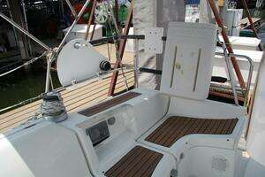 2006 Beneteau thumbnail 20