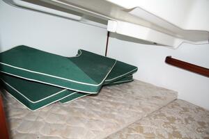2006 Beneteau thumbnail 53