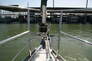 2006 Beneteau thumbnail 30