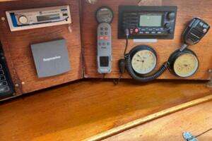 2002 Jeanneau 43DS thumbnail 13