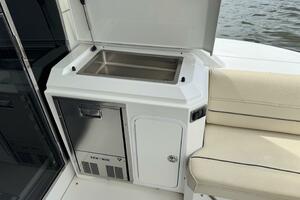 45FT (13.72M) CRUISERS YACHTS