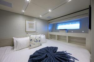 Forward Starboard Guest Stateroom