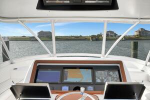2019 Viking 68 CNV 