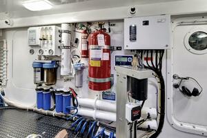 2019 Viking 68 CNV 