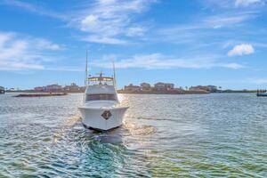 2019 Viking 68 CNV 