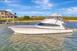 2019 Viking 68 CNV 