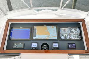 2019 Viking 68 CNV 