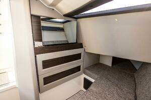  2023 Cobalt R33 Yacht For Sale in Knoxville TN