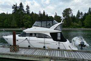 Diamonds Wild 2006 Meridian 411 Sedan Bridge Yacht For Sale in Vancouver British Columbia