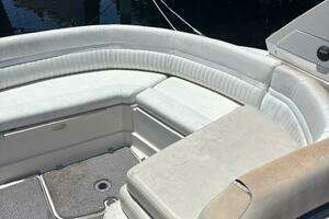 2007 Monterey 350 Sport Yacht thumbnail 17