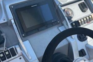 Control panel of a 2007 Monterey 350 Sport Yacht with radio 