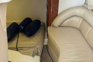 2007 Monterey 350 Sport Yacht thumbnail 31