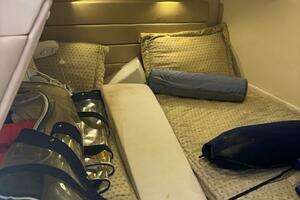 2007 Monterey 350 Sport Yacht thumbnail 28