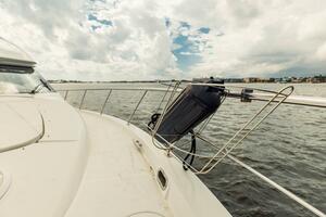 Sonshine 56ft Carver Yacht For Sale