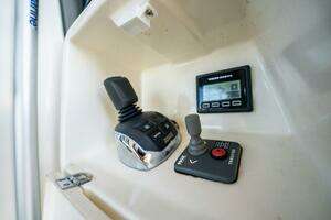 2013 Prestige 500 S thumbnail 75