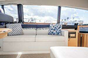 2013 Prestige 500 S thumbnail 32