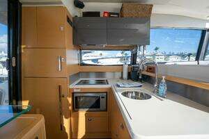 2013 Prestige 500 S thumbnail 9