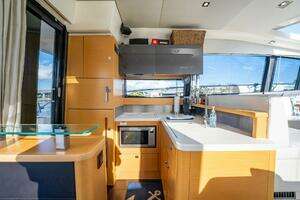 2013 Prestige 500 S thumbnail 14
