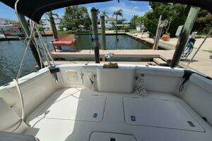 2002 Silverton 38 Convertible thumbnail 23