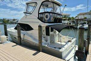 2002 Silverton 38 Convertible thumbnail 1