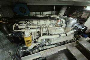 2002 Silverton 38 Convertible thumbnail 43