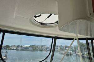 2002 Silverton 38 Convertible thumbnail 18