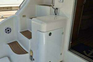 2002 Silverton 38 Convertible thumbnail 22