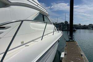 2000 Sea Ray 400 Sedan Bridge thumbnail 6