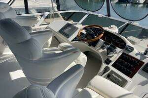 2000 Sea Ray 400 Sedan Bridge thumbnail 29