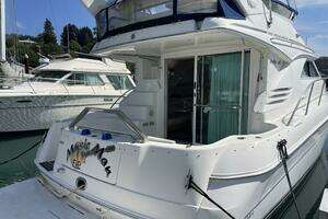 2000 Sea Ray 400 Sedan Bridge thumbnail 5