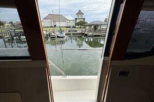 2004 Carver 56 Voyager