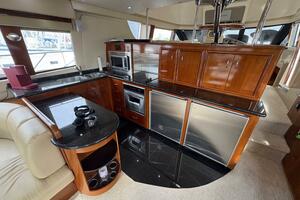 2004 Carver 56 Voyager