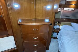 2004 Carver 56 Voyager